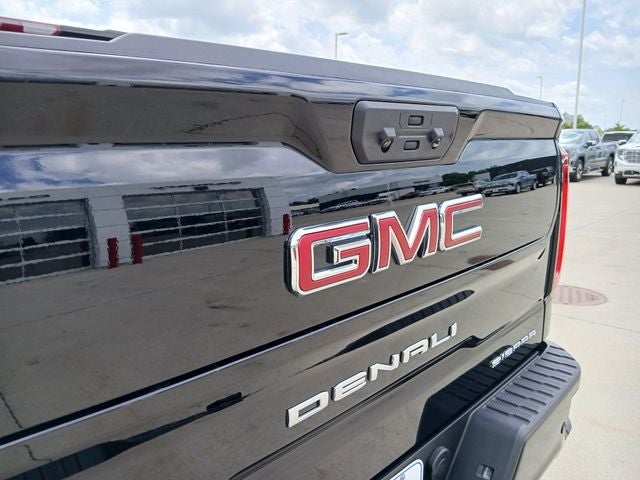 2025 GMC Sierra 1500 4WD Crew Cab Short Box Denali