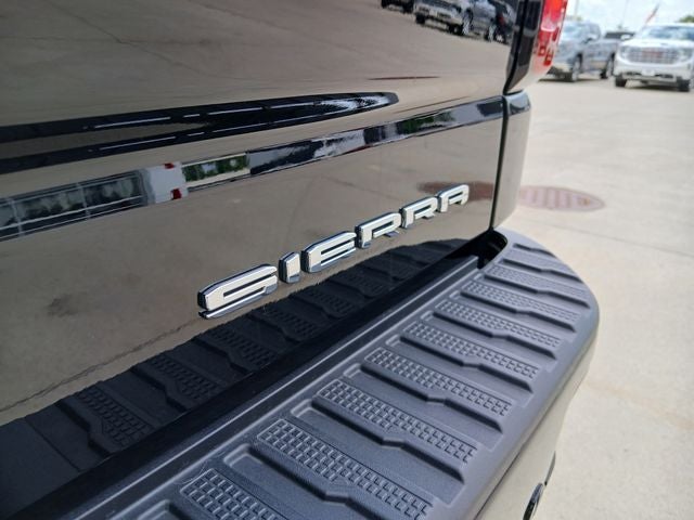 2025 GMC Sierra 1500 4WD Crew Cab Short Box Denali