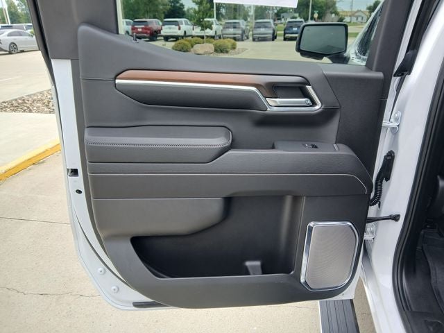2024 GMC Sierra 1500 4WD Crew Cab Short Box Denali