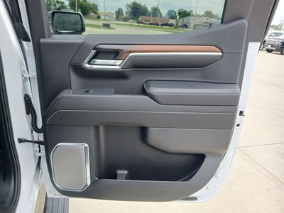 2024 GMC Sierra 1500 4WD Crew Cab Short Box Denali