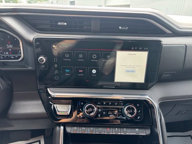 2023 GMC Sierra 1500 4WD Crew Cab Short Box Denali