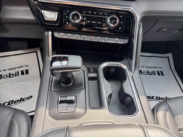 2023 GMC Sierra 1500 4WD Crew Cab Short Box Denali