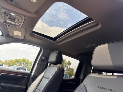2023 GMC Sierra 1500 4WD Crew Cab Short Box Denali