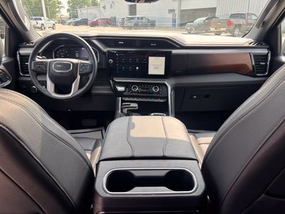 2023 GMC Sierra 1500 4WD Crew Cab Short Box Denali