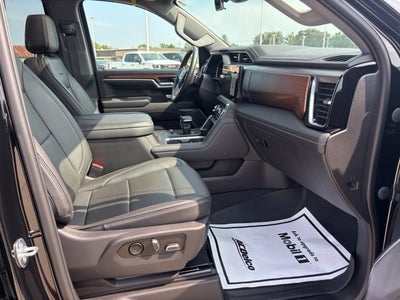 2023 GMC Sierra 1500 4WD Crew Cab Short Box Denali