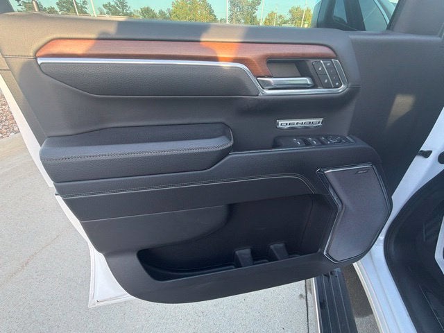 2023 GMC Sierra 1500 4WD Crew Cab Short Box Denali