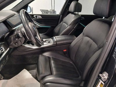 2022 BMW X7 M50i
