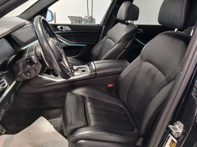 2022 BMW X7 M50i