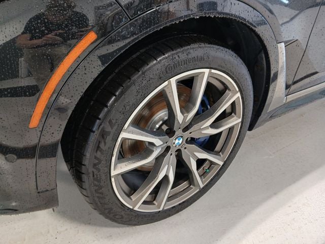 2022 BMW X7 M50i