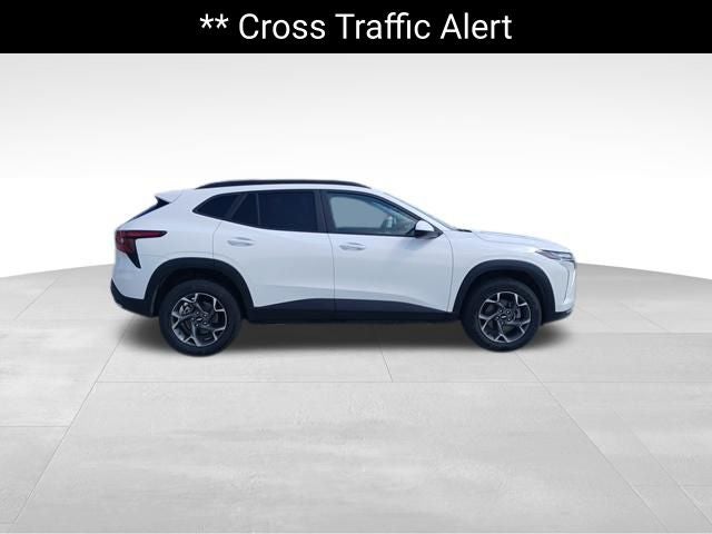 2025 Chevrolet Trax FWD LT