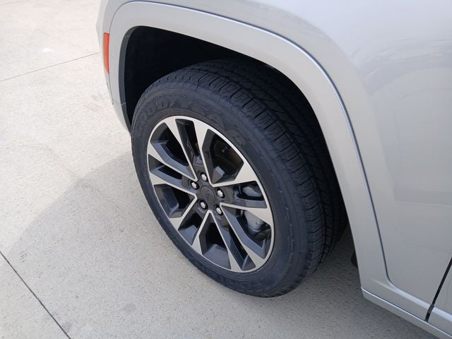 2022 Jeep Grand Cherokee Overland