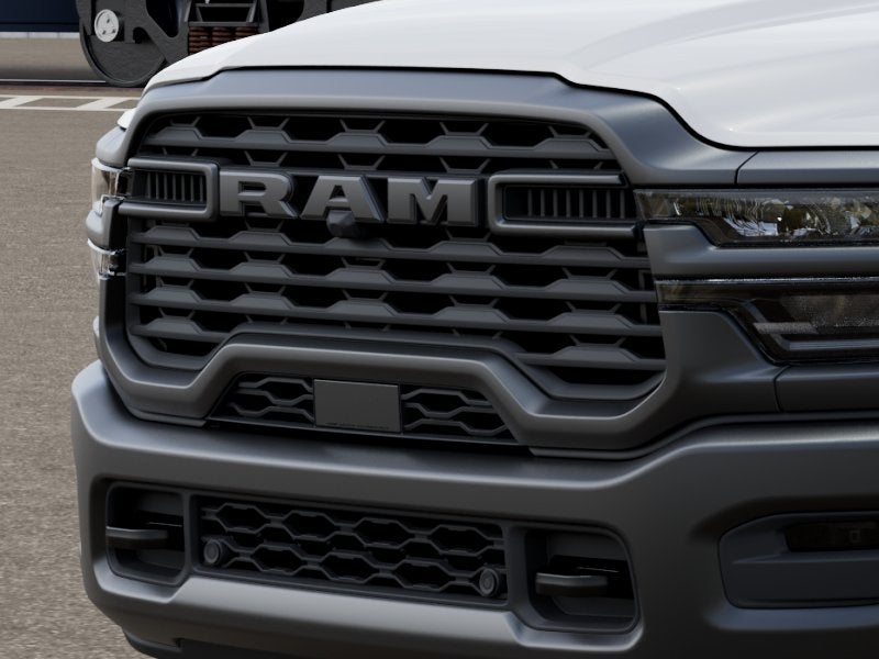 2027 RAM Ram 5500 Chassis Cab RAM 5500 TRADESMAN CHASSIS REGULAR CAB 4X4 84' CA