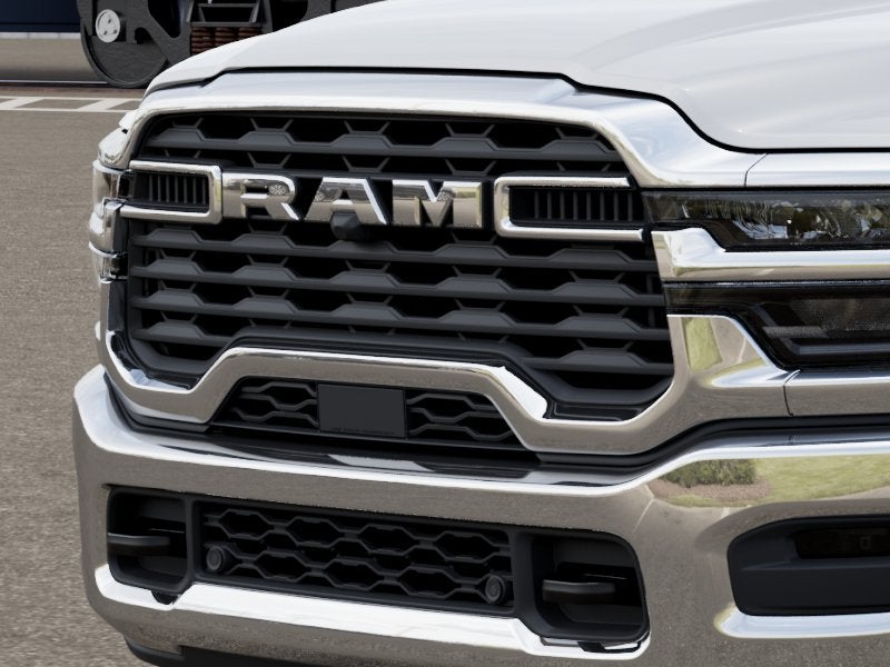 2027 RAM Ram 5500 Chassis Cab RAM 5500 TRADESMAN CHASSIS REGULAR CAB 4X4 84' CA